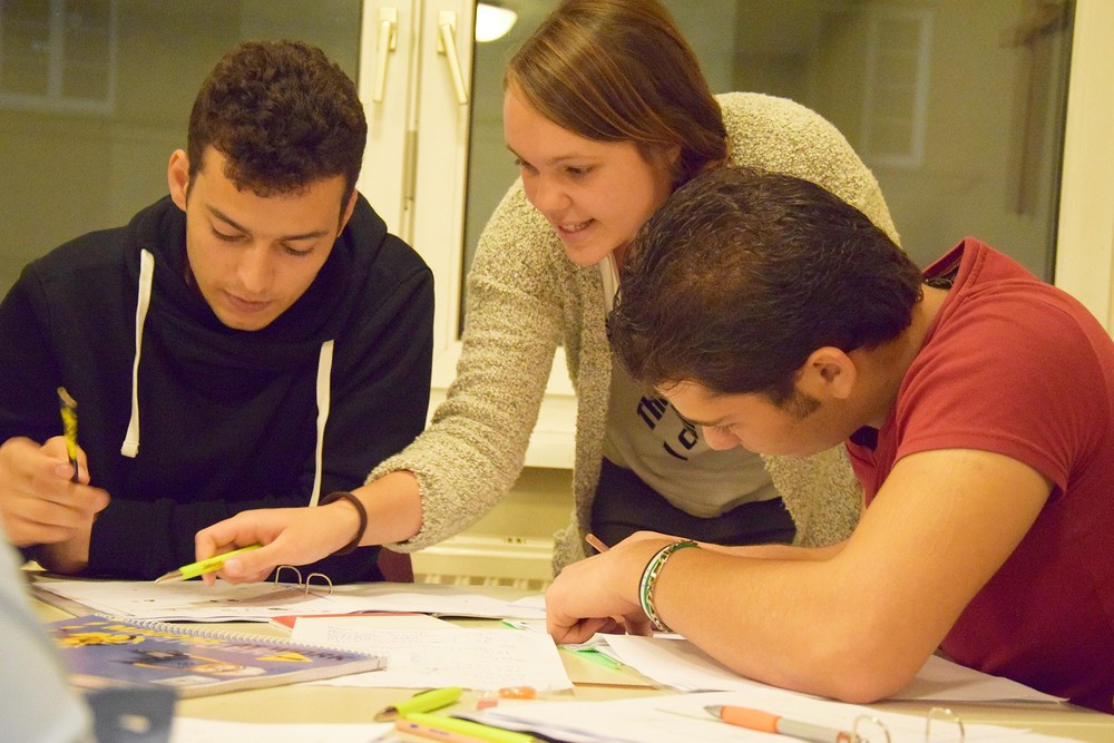Flüchtlinge beim Deutschkurs / Don Bosco Flüchtlinge beim Deutschkurs