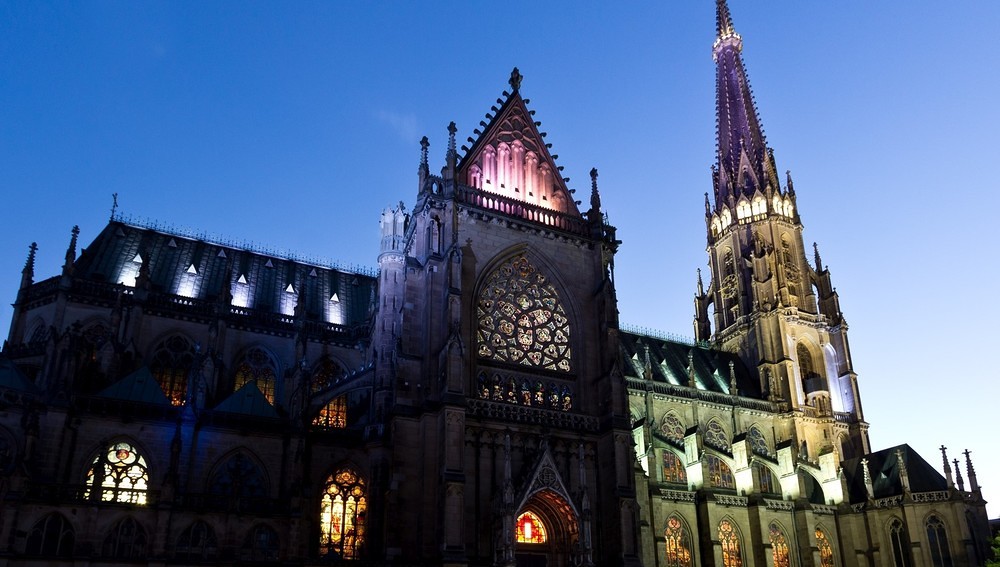Außenansicht des Linzer Mariendoms / Mariendom Linz Außenansicht des Linzer Mariendoms