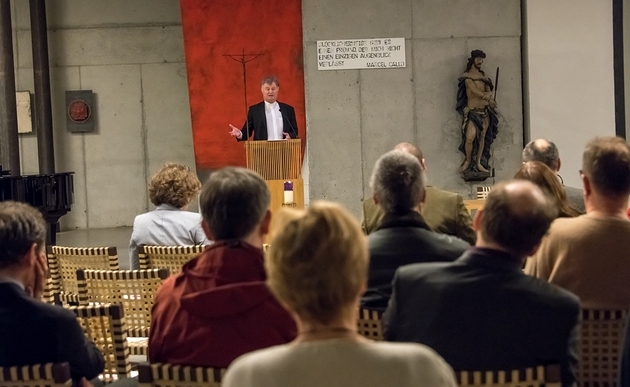 Kirchenräume weit denken in der Pfarrzentrum Linz Marcel Callo/AuwiesenBild: Bischof Manfred ScheuerFoto: Jack Haijes