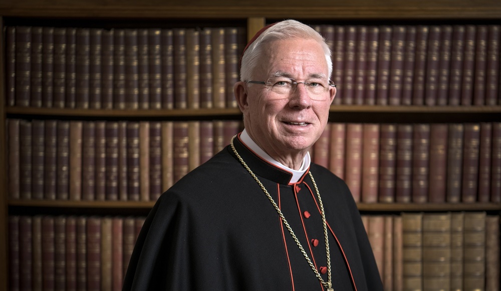 Erzbischof Franz Lackner / eds / Hiva Naghshi Lackner: 'Weltkirche bedeutet auch Solidargemeinschaft'